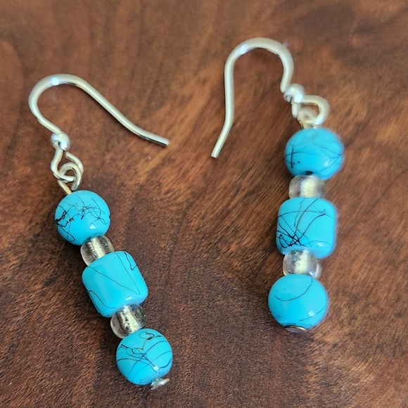 Turquoise Blue Stone dangle earrings - Picture 5 of 5